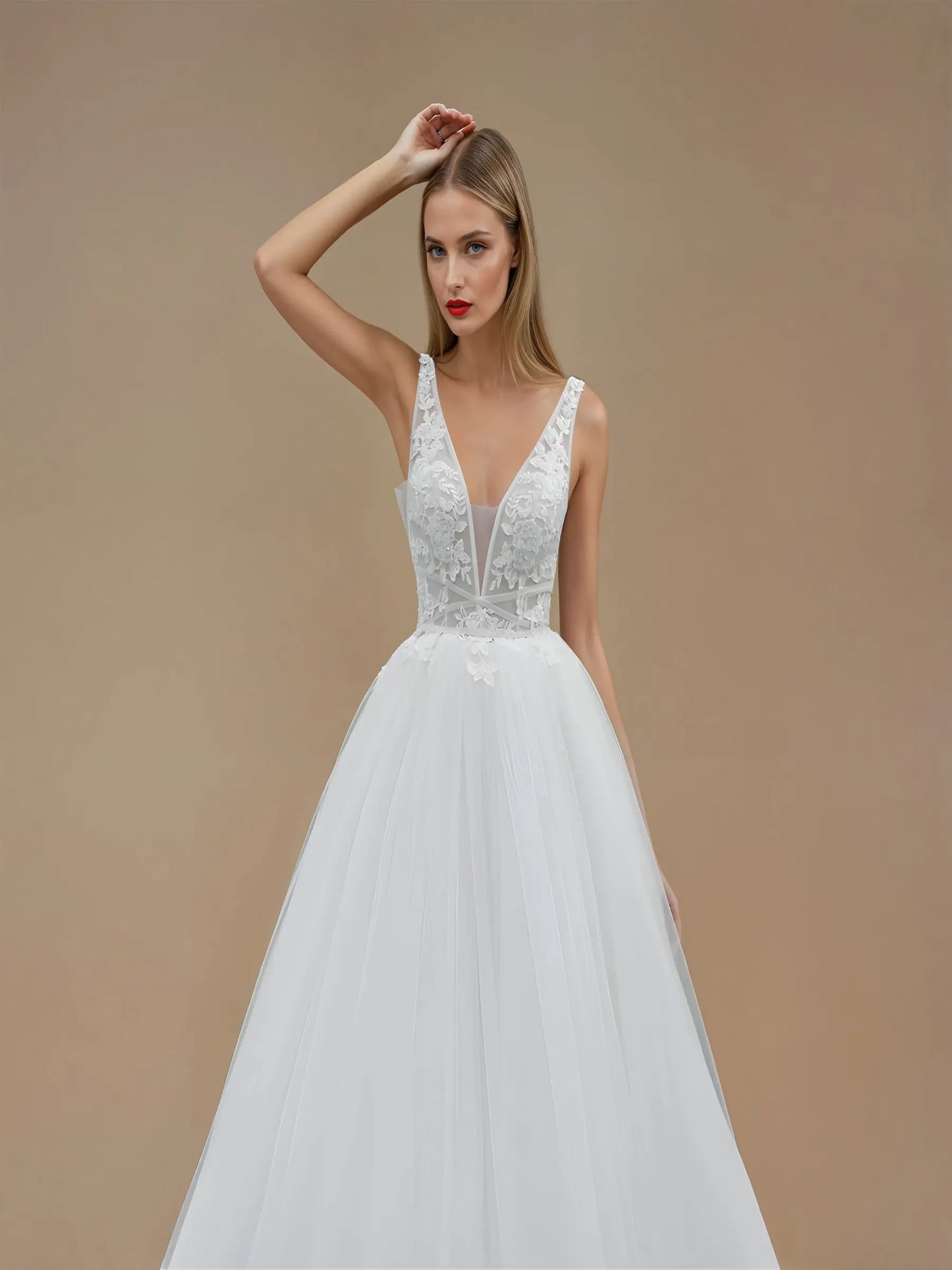 Elantra V-Neck Lace Gown