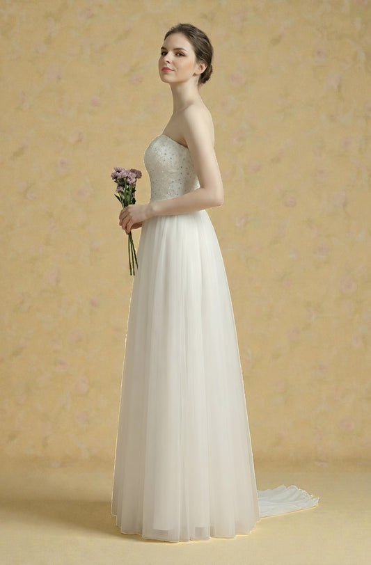 Sweetheart Tulle Wedding Gown with Royal Train